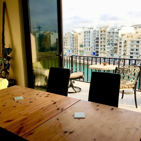 Sea View Triplex, Spinola Bay דירה *