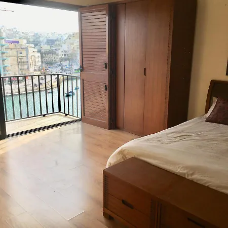 Sea View Triplex, Spinola Bay דירה